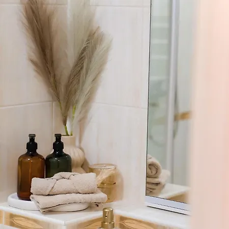 Mandarin Apartment *